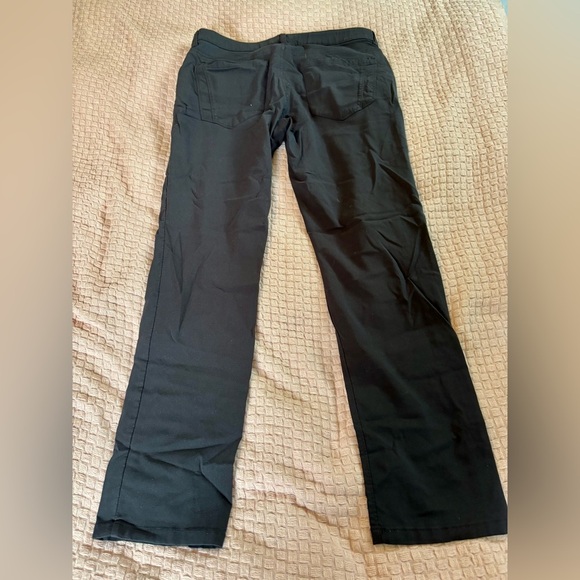 Perry Ellis Slim Fit Performance Pant in Black Men’s Size 32x30 - Picture 2 of 4